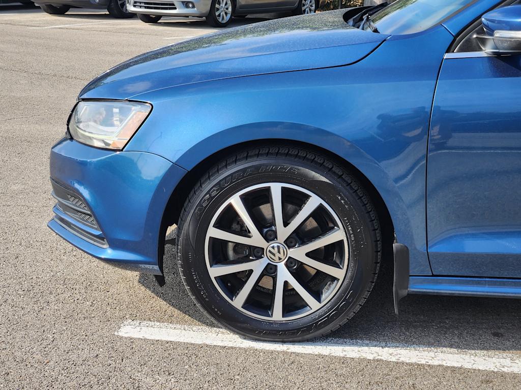 Thumbnail: 2017 Volkswagen Jetta - 6