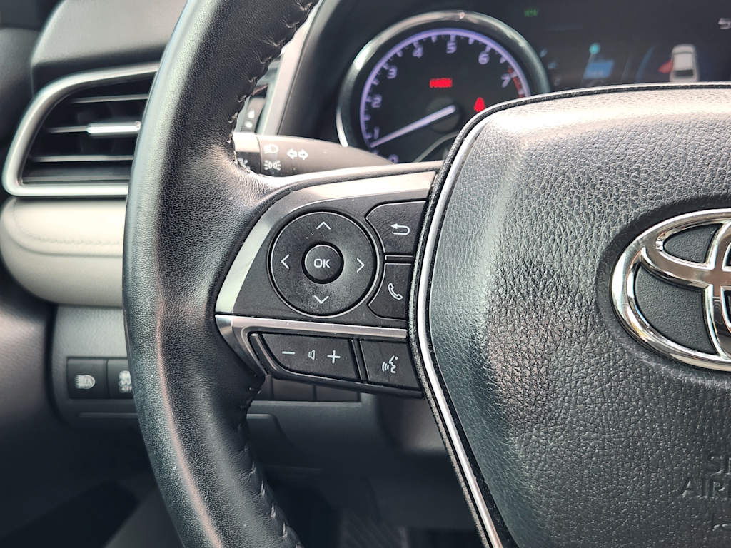 Thumbnail: 2019 Toyota Camry - 30