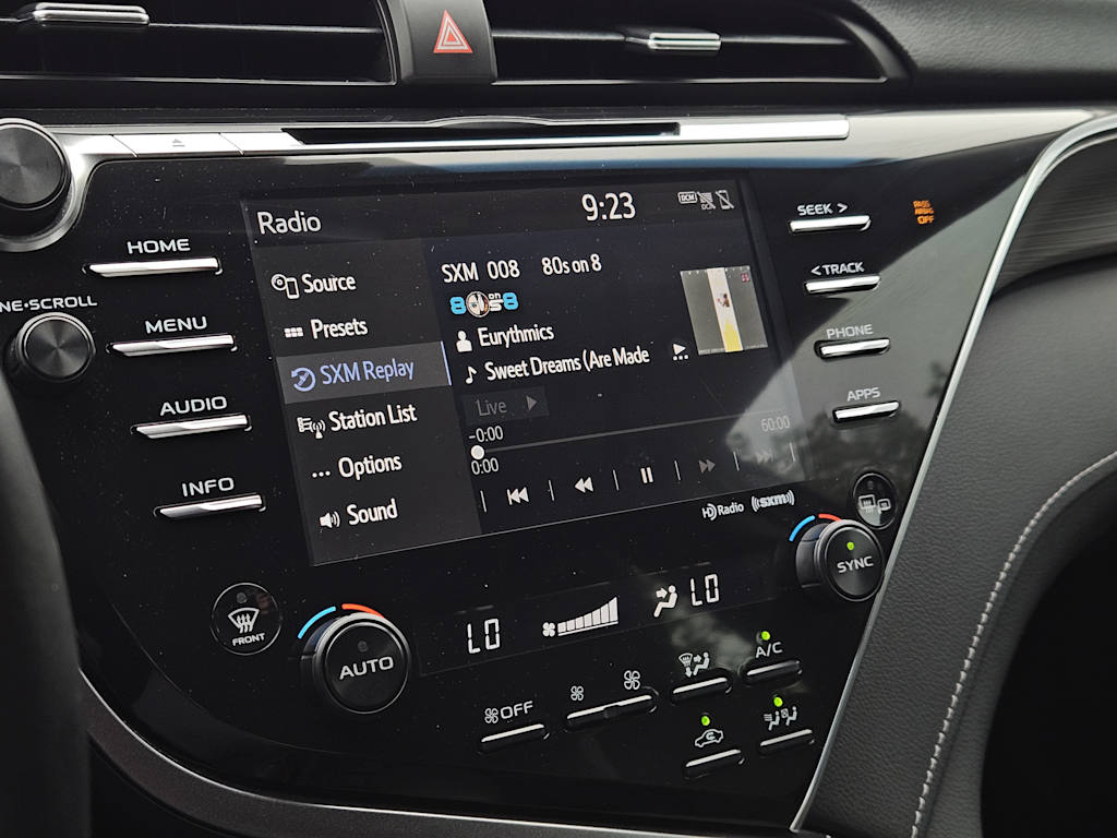 Thumbnail: 2018 Toyota Camry - 13