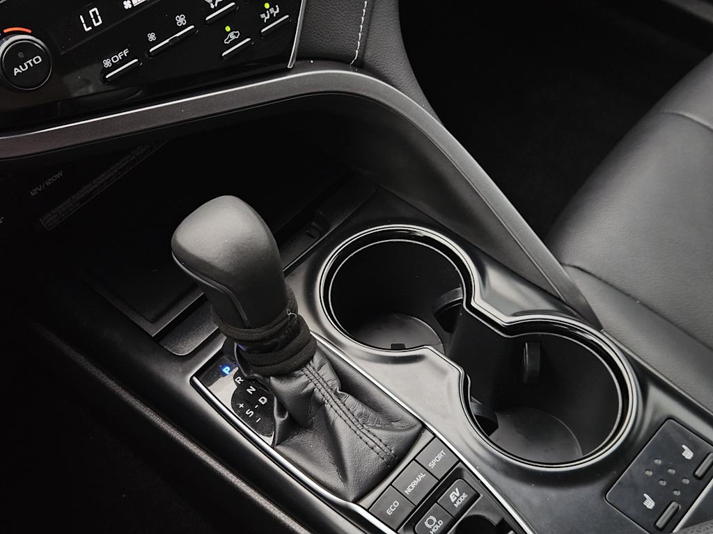 Thumbnail: 2018 Toyota Camry - 14