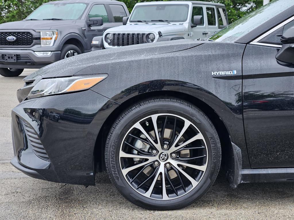 Thumbnail: 2018 Toyota Camry - 6