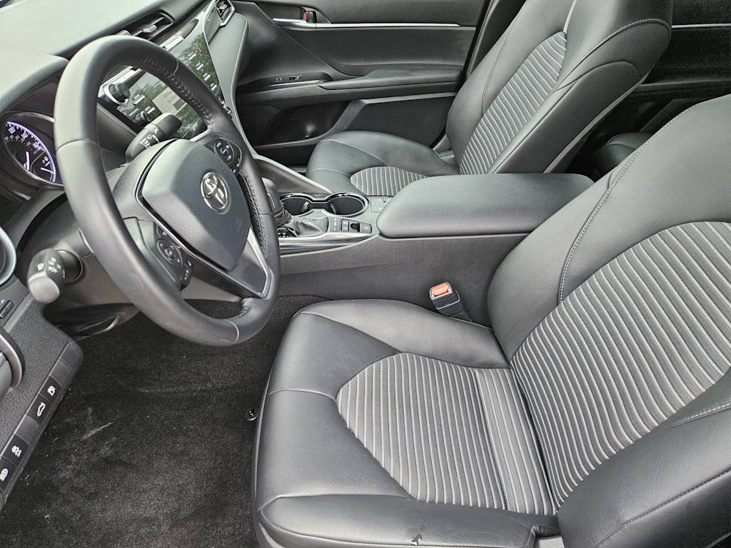 Thumbnail: 2018 Toyota Camry - 9