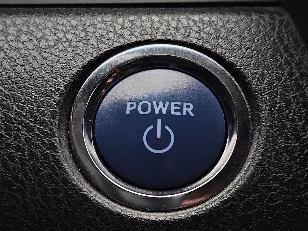 Thumbnail: 2018 Toyota Camry - 27