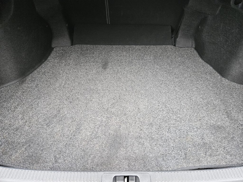 Thumbnail: 2018 Toyota Camry - 16