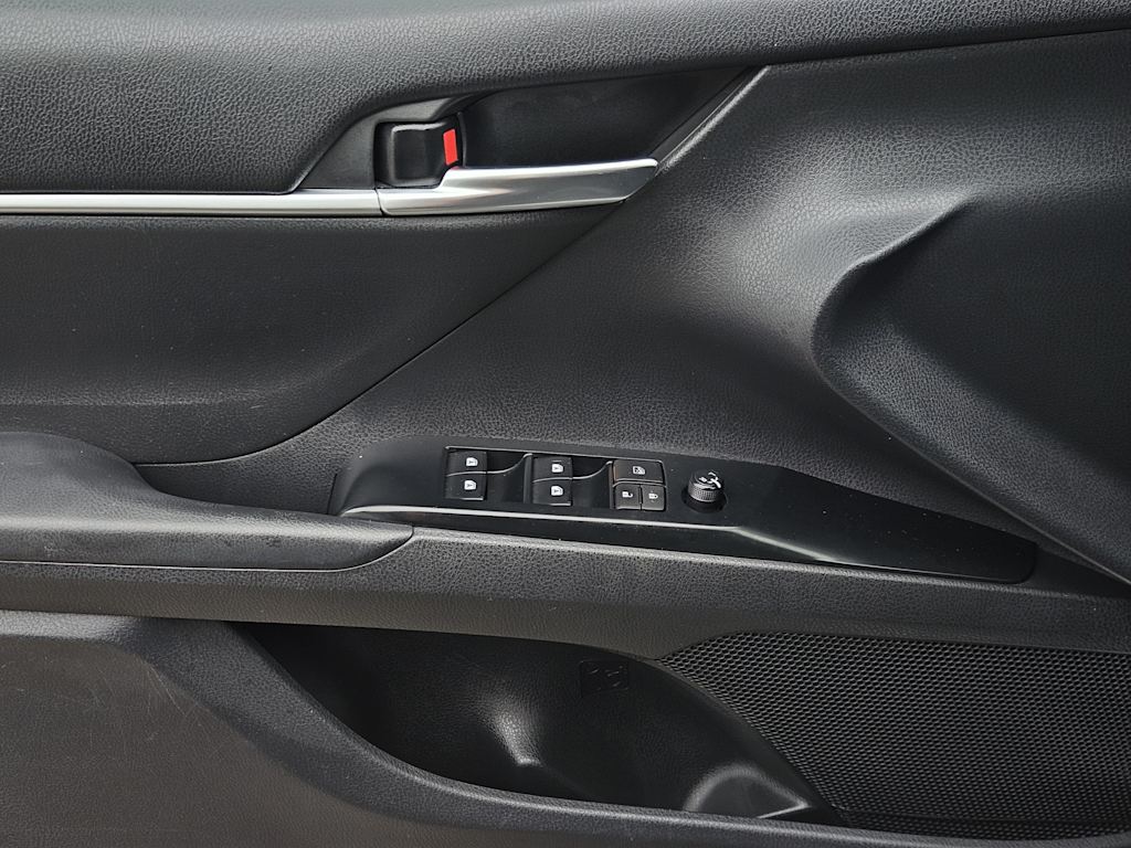 Thumbnail: 2018 Toyota Camry - 28