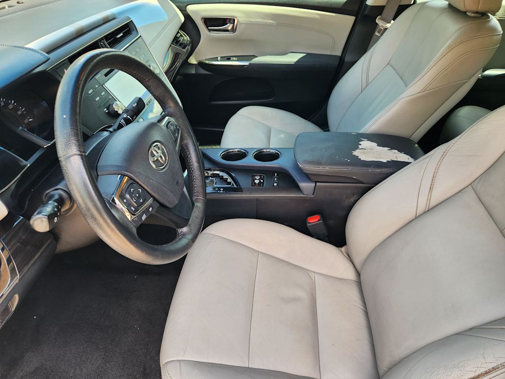 Thumbnail: 2015 Toyota Avalon - 9