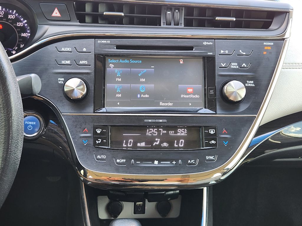 Thumbnail: 2015 Toyota Avalon - 13