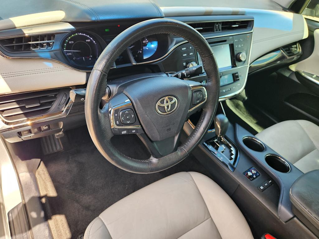 Thumbnail: 2015 Toyota Avalon - 2