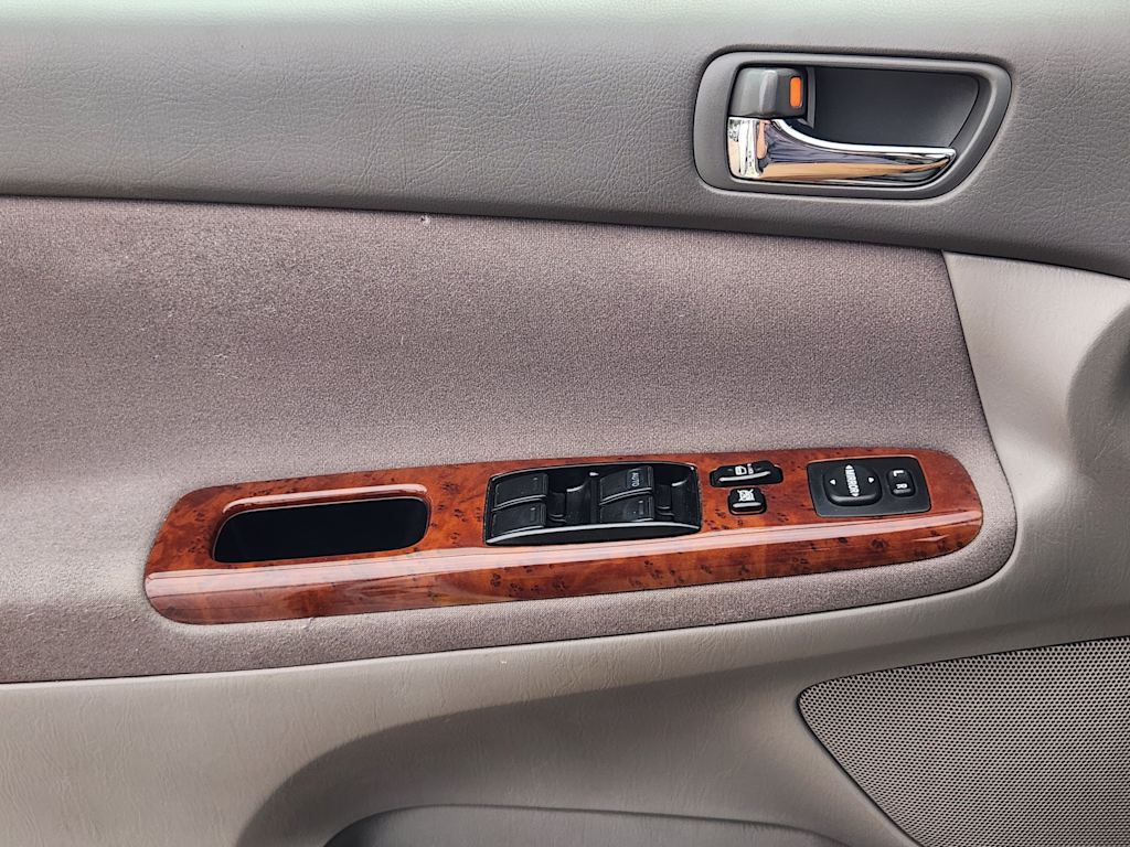 Thumbnail: 2006 Toyota Camry - 26