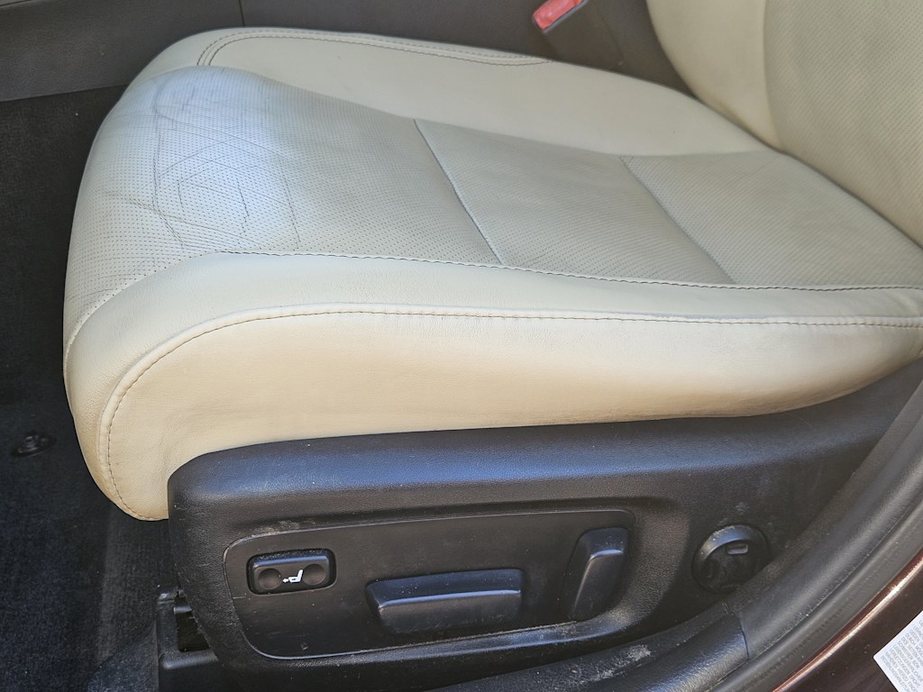 Thumbnail: 2014 Toyota Avalon - 30