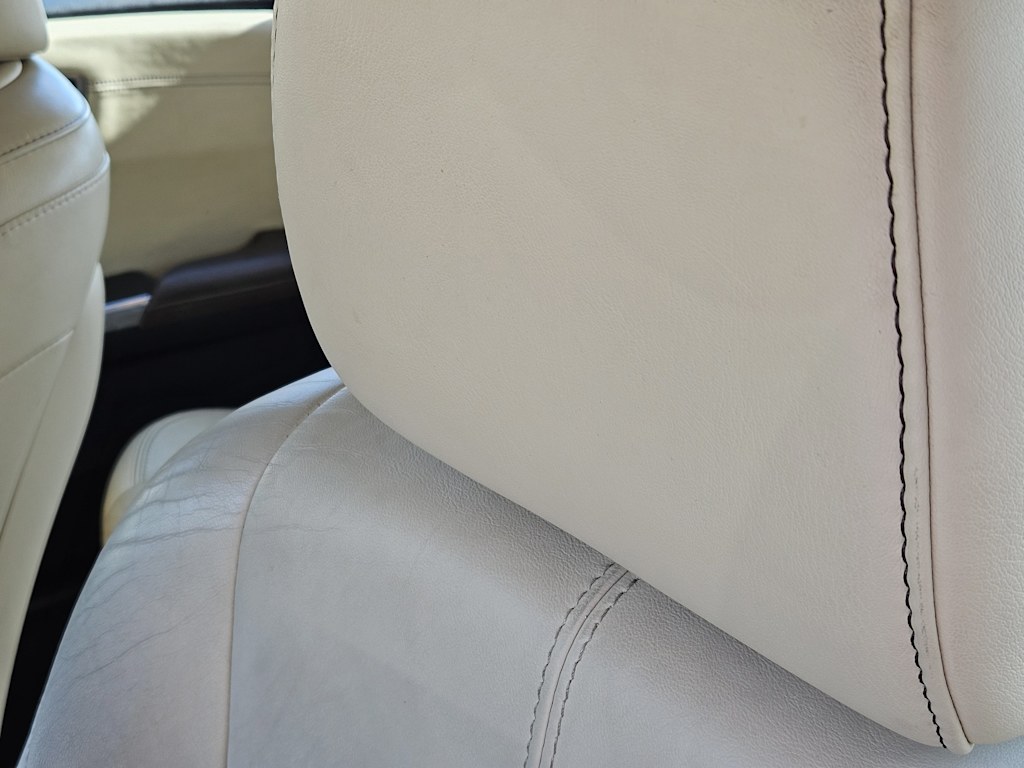 Thumbnail: 2014 Toyota Avalon - 24