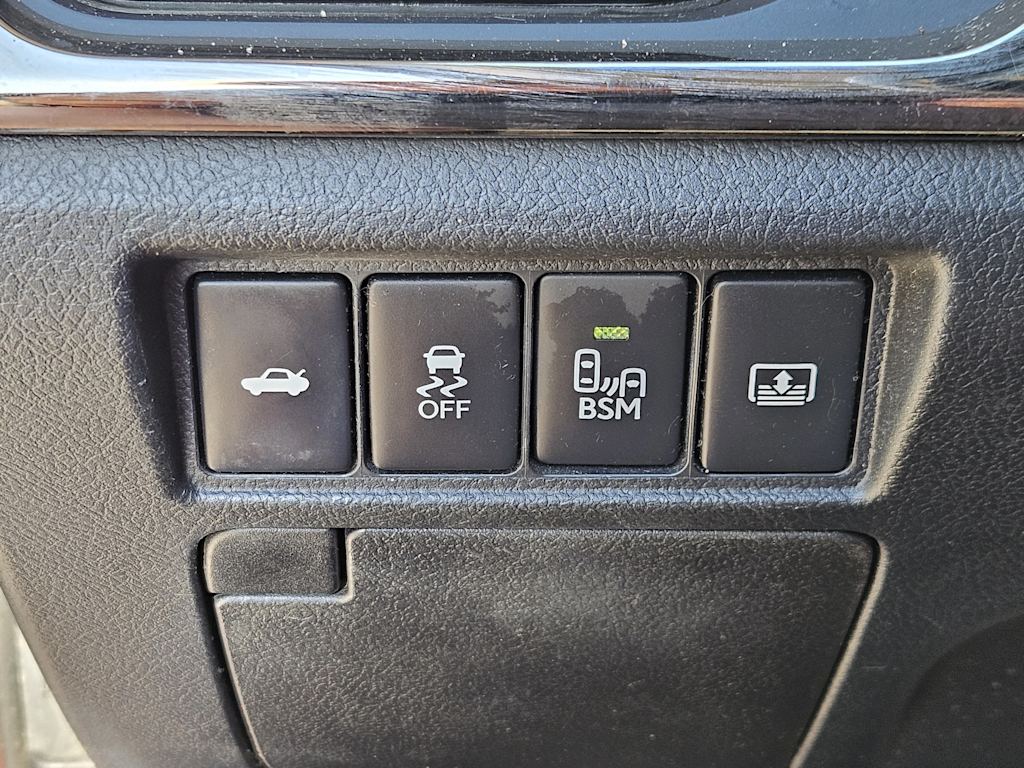 Thumbnail: 2014 Toyota Avalon - 28