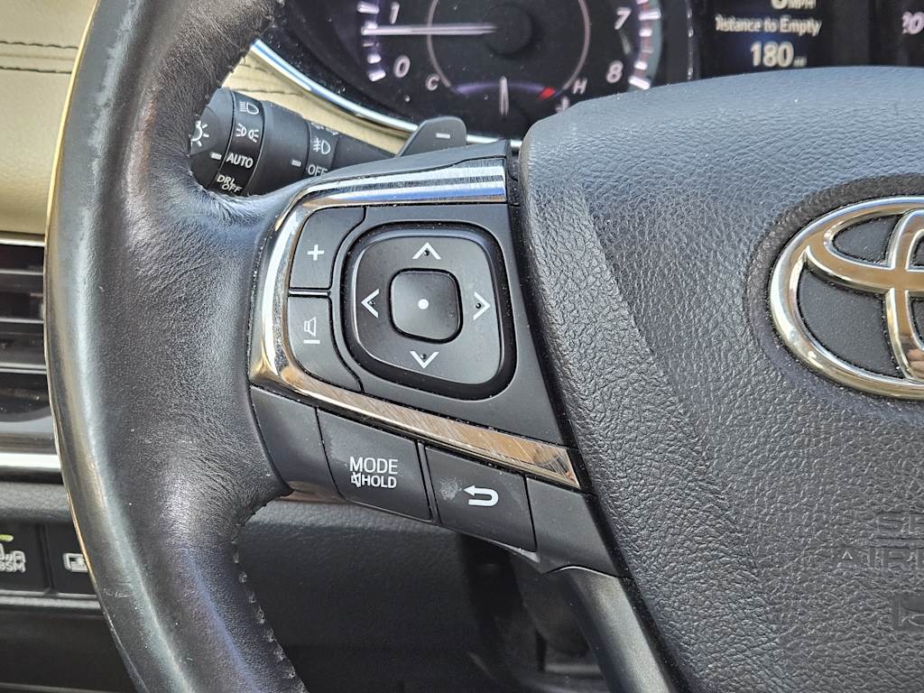 Thumbnail: 2014 Toyota Avalon - 32