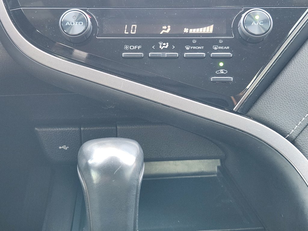Thumbnail: 2021 Toyota Camry - 25