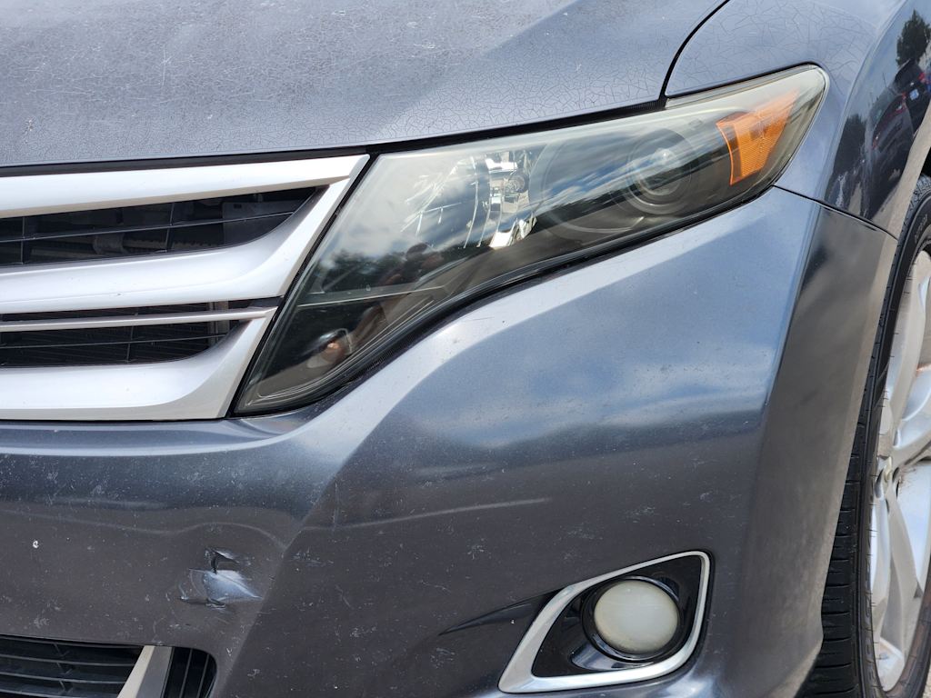 Thumbnail: 2013 Toyota Venza - 19
