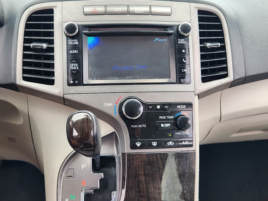 Thumbnail: 2013 Toyota Venza - 12