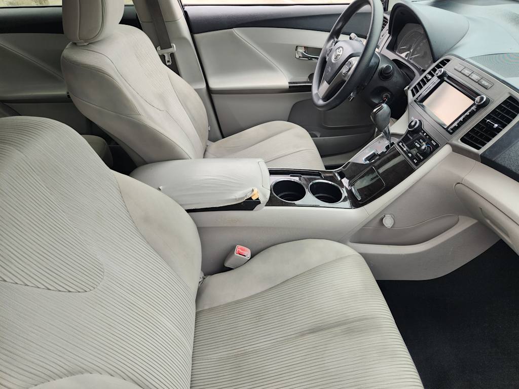 Thumbnail: 2013 Toyota Venza - 9