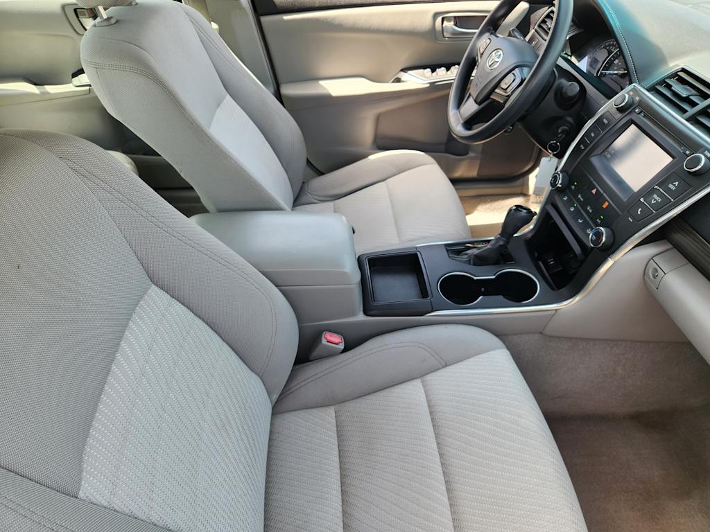 Thumbnail: 2015 Toyota Camry - 10