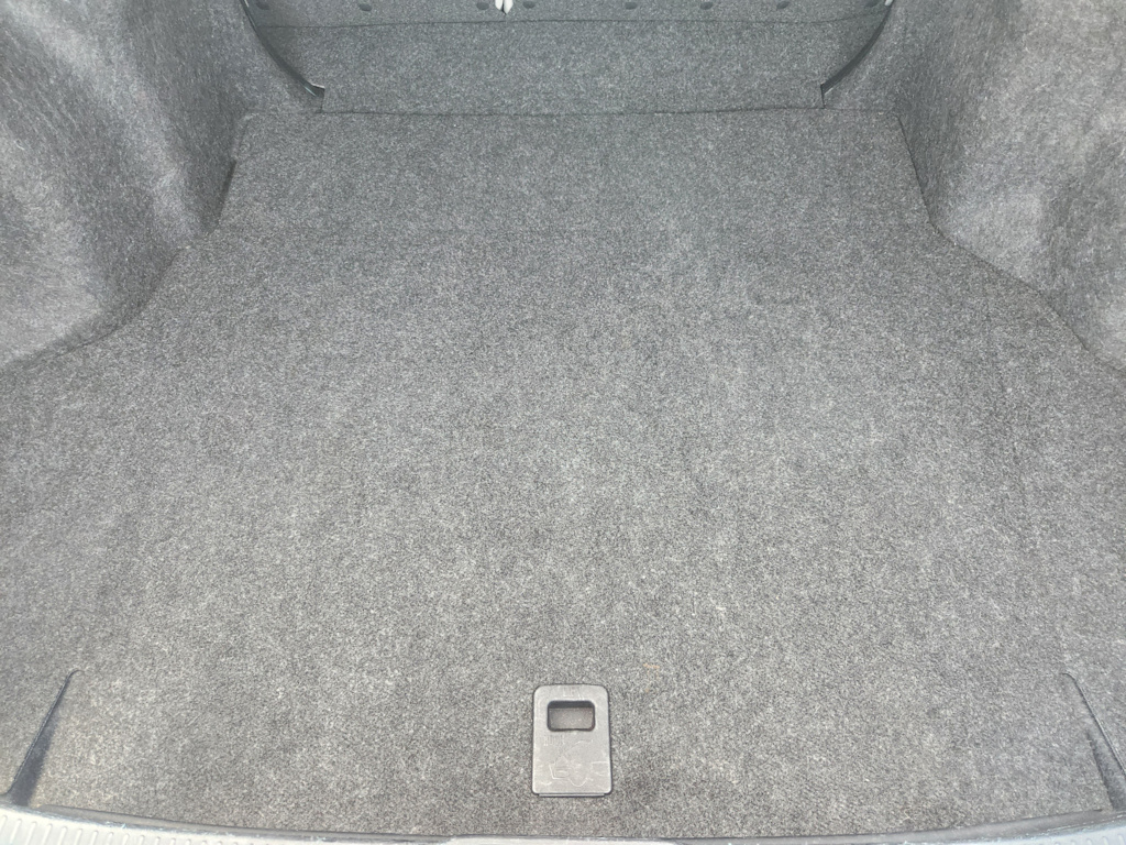 Thumbnail: 2015 Toyota Camry - 16