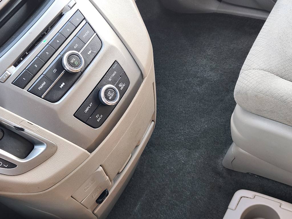 Thumbnail: 2015 Honda Odyssey - 25