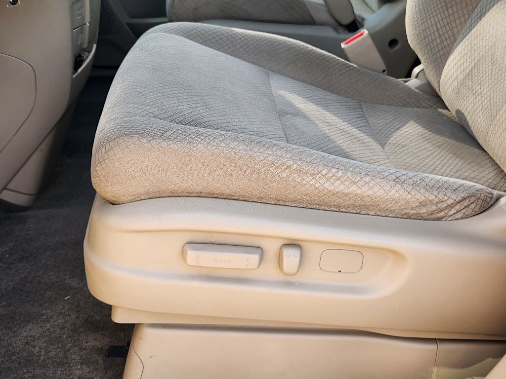 Thumbnail: 2015 Honda Odyssey - 28