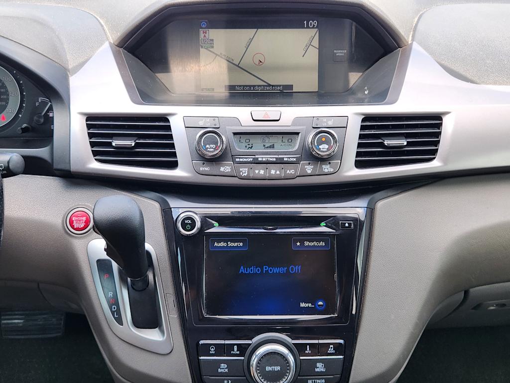 Thumbnail: 2015 Honda Odyssey - 13