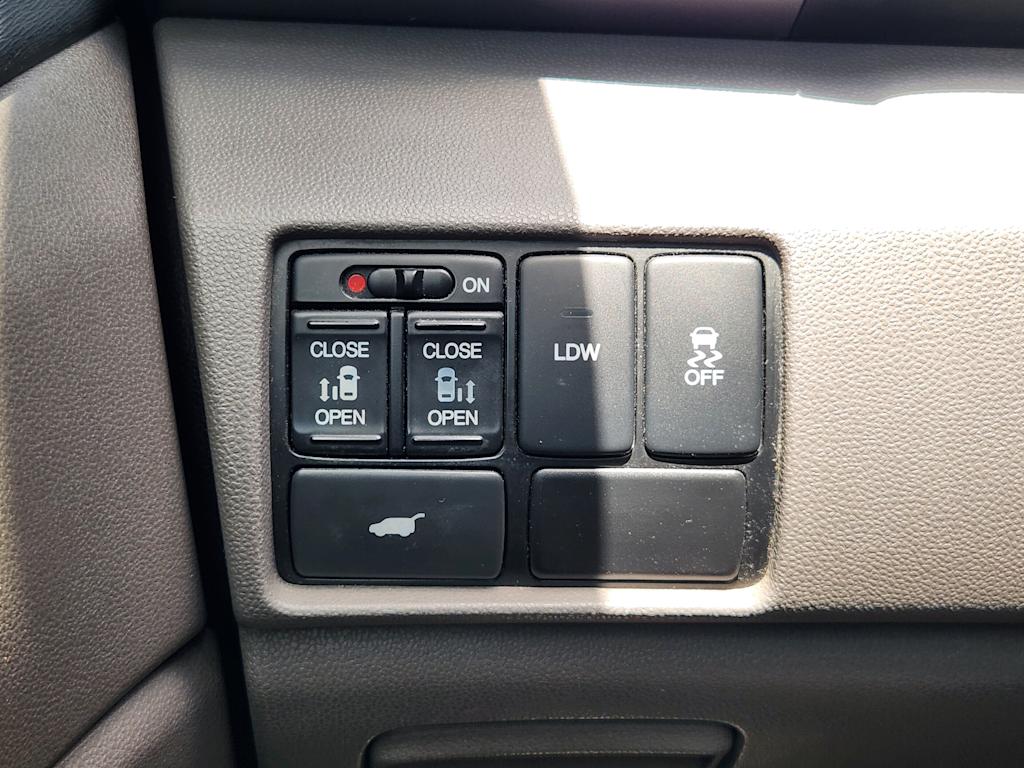 Thumbnail: 2014 Honda Odyssey - 27
