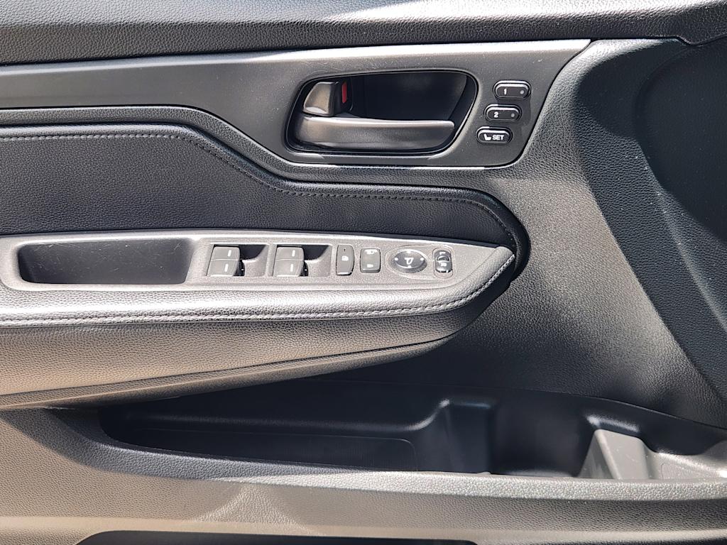 Thumbnail: 2023 Honda Odyssey - 28