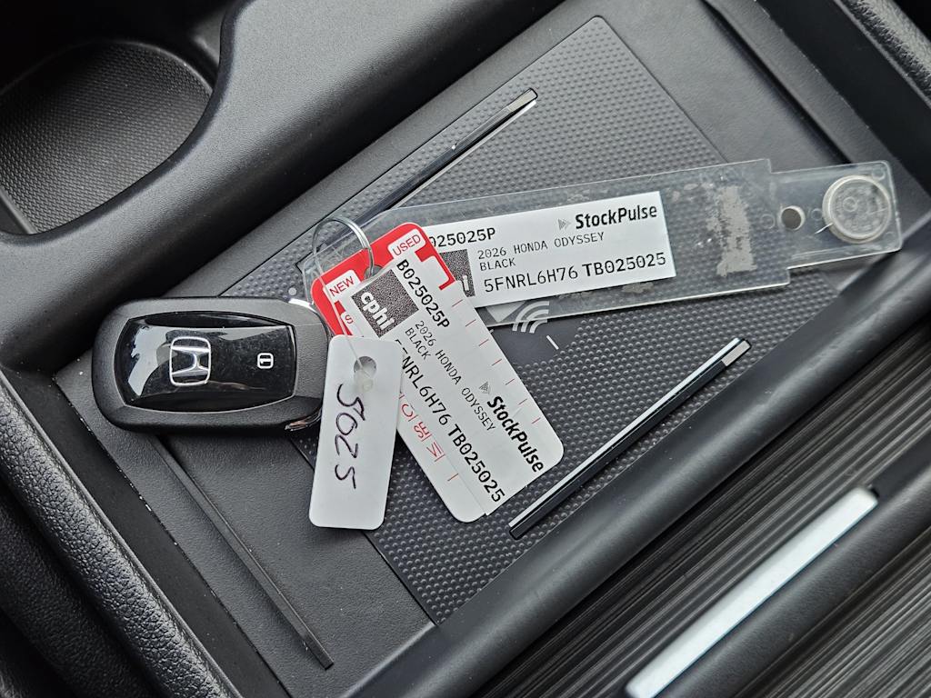 Thumbnail: 2026 Honda Odyssey - 16