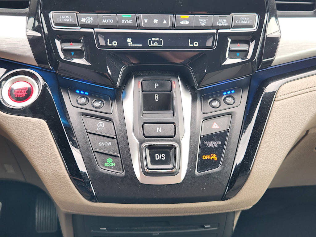 Thumbnail: 2018 Honda Odyssey - 24