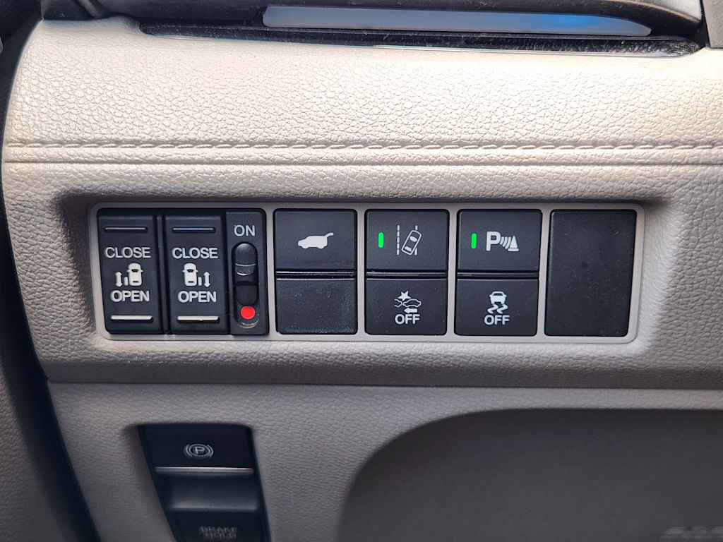 Thumbnail: 2020 Honda Odyssey - 28