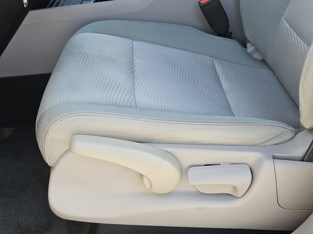 Thumbnail: 2015 Honda Pilot - 28