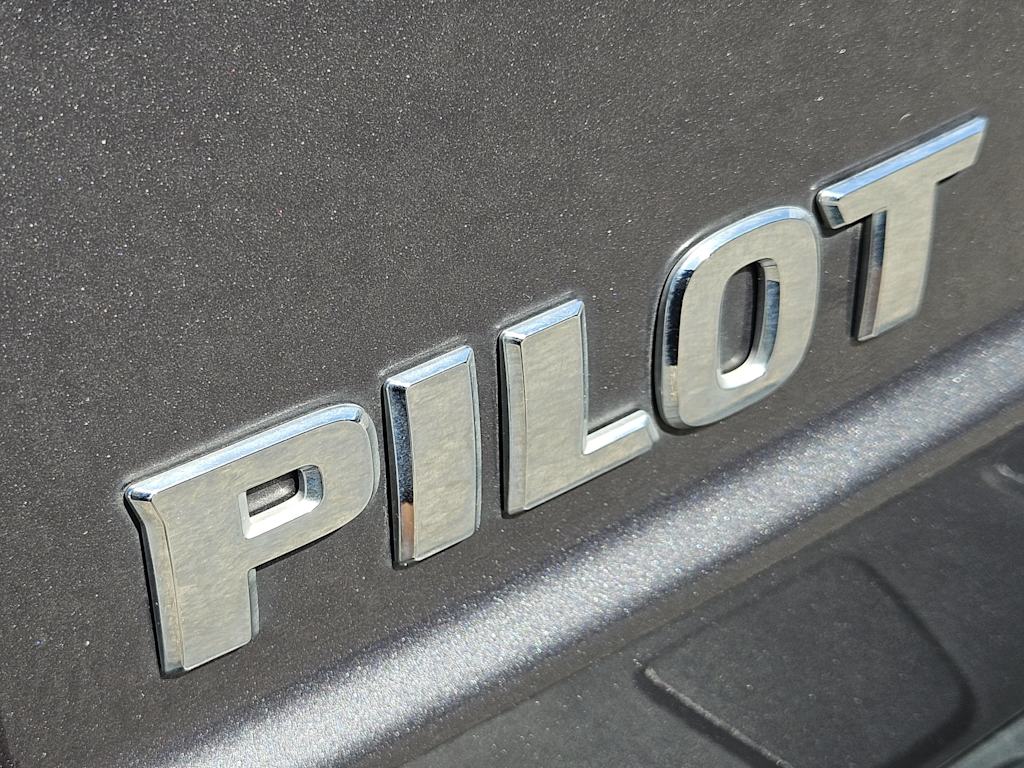 Thumbnail: 2015 Honda Pilot - 22