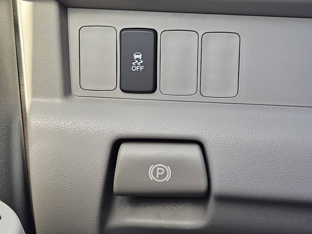 Thumbnail: 2015 Honda Pilot - 26
