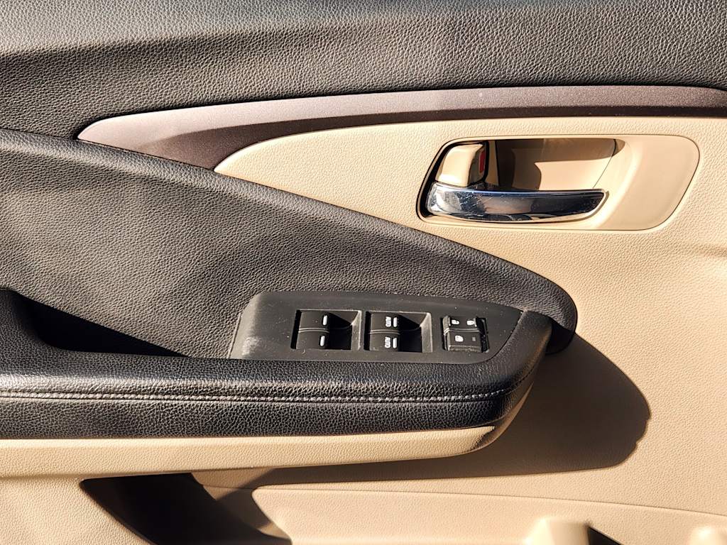 Thumbnail: 2016 Honda Pilot - 29