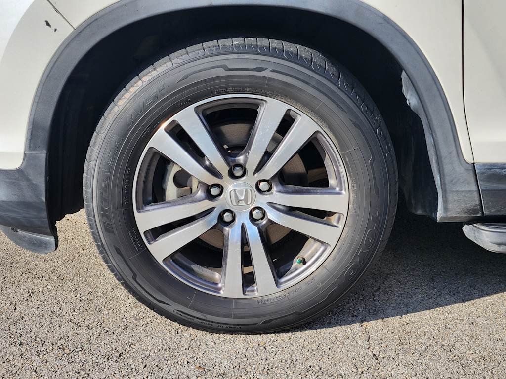 Thumbnail: 2016 Honda Pilot - 22
