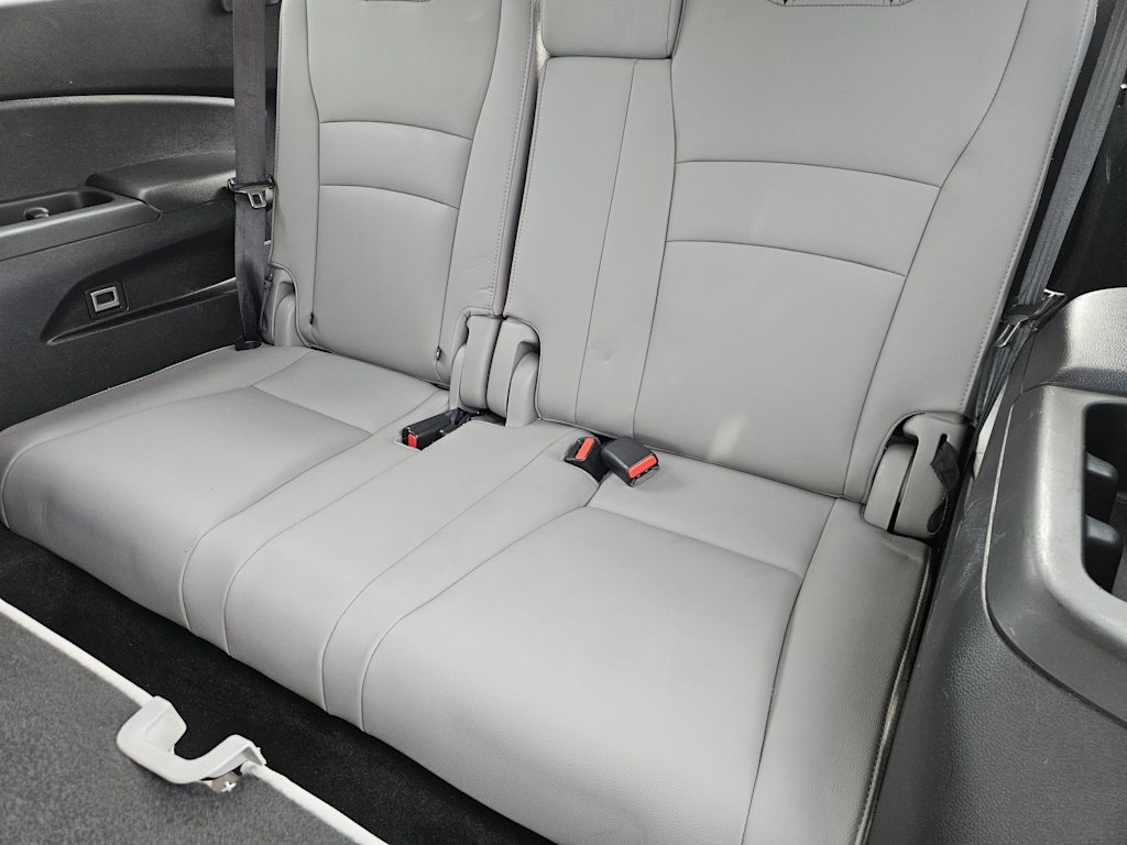 Thumbnail: 2019 Honda Pilot - 32