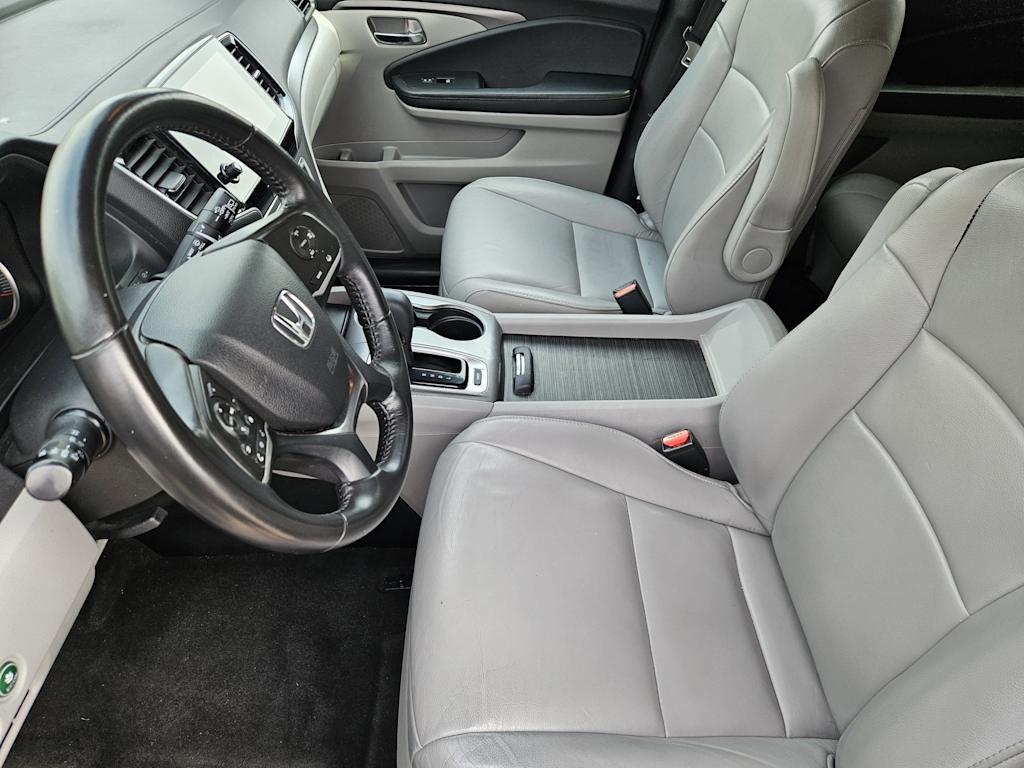 Thumbnail: 2019 Honda Pilot - 9