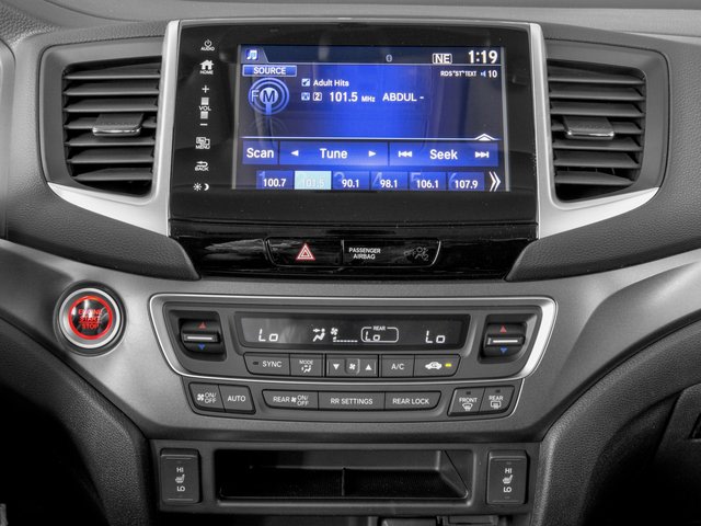 Thumbnail: 2017 Honda Pilot - 12