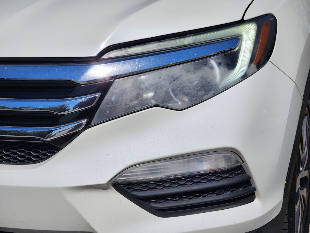 Thumbnail: 2017 Honda Pilot - 21