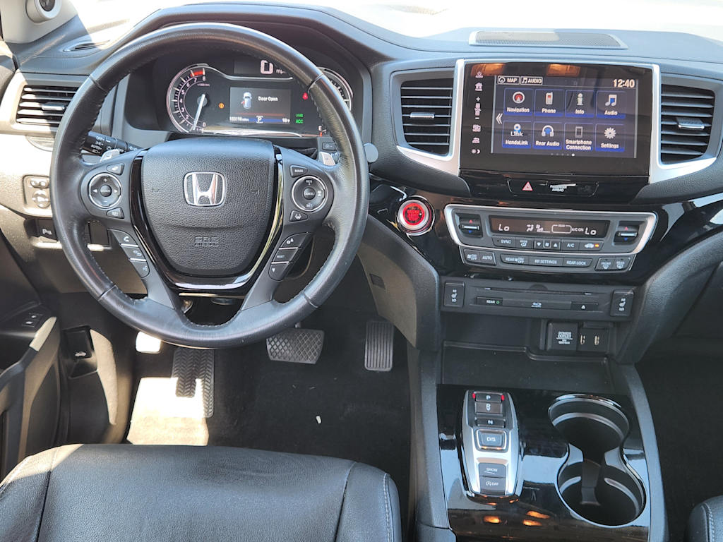 Thumbnail: 2017 Honda Pilot - 12