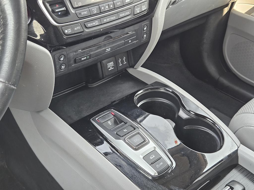 Thumbnail: 2016 Honda Pilot - 14