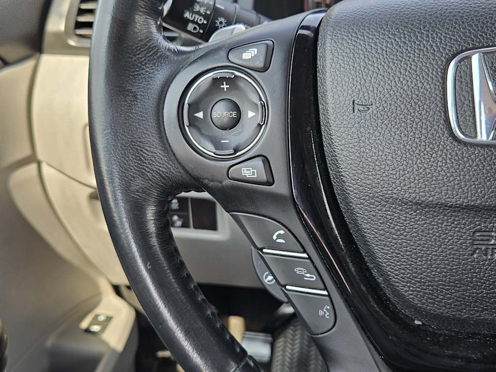 Thumbnail: 2016 Honda Pilot - 33