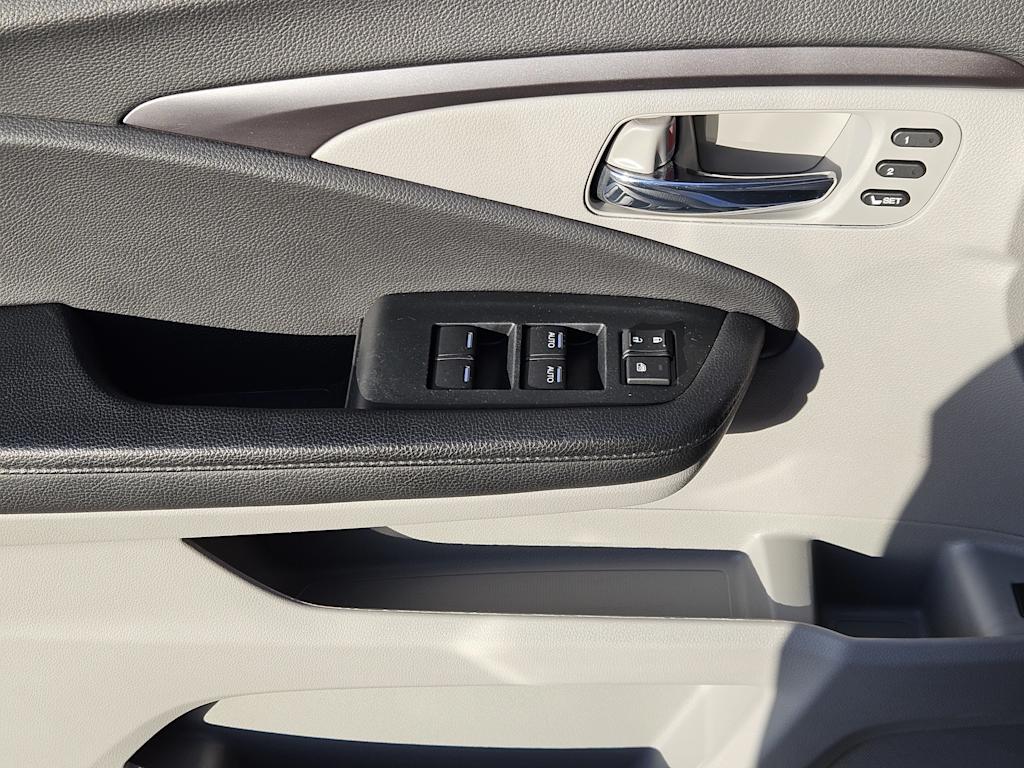 Thumbnail: 2022 Honda Pilot - 29