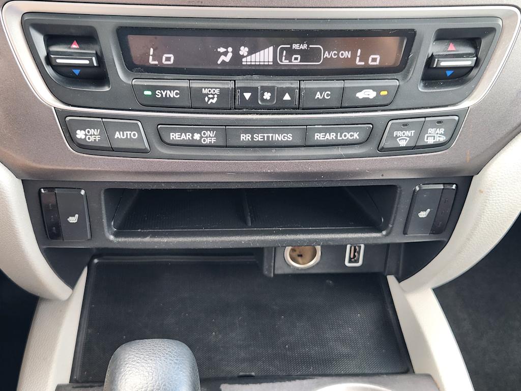 Thumbnail: 2019 Honda Pilot - 24