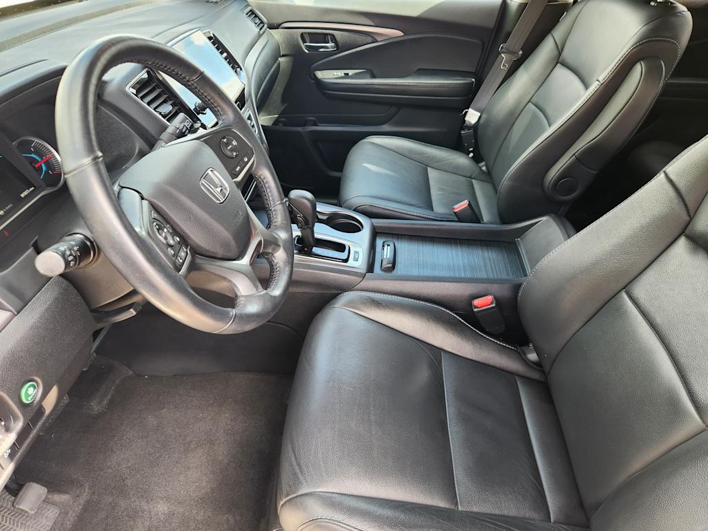 Thumbnail: 2019 Honda Pilot - 9