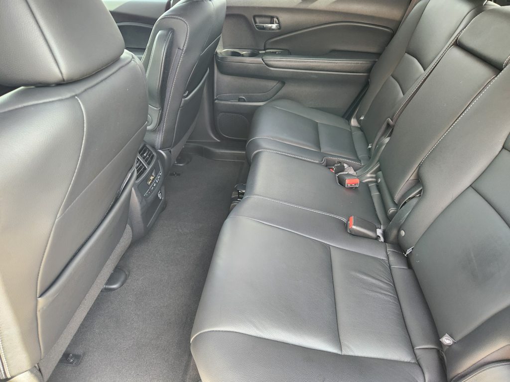 Thumbnail: 2019 Honda Pilot - 11