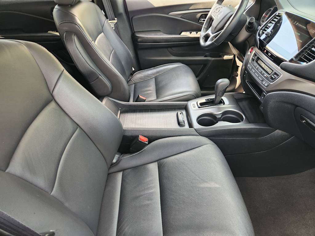 Thumbnail: 2019 Honda Pilot - 10