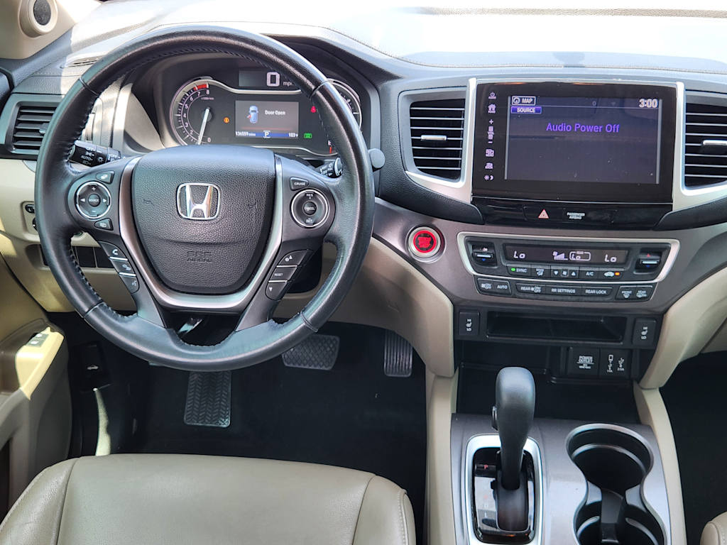 Thumbnail: 2017 Honda Pilot - 11