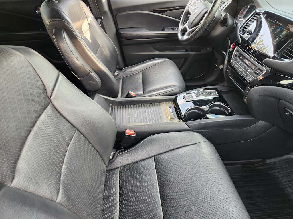 Thumbnail: 2020 Honda Passport - 10